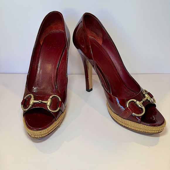 Gucci Burgundy Patent Leather Sandal W Bamboo Platform & Horsebit Accent Sz 8.5 - Picture 1 of 15